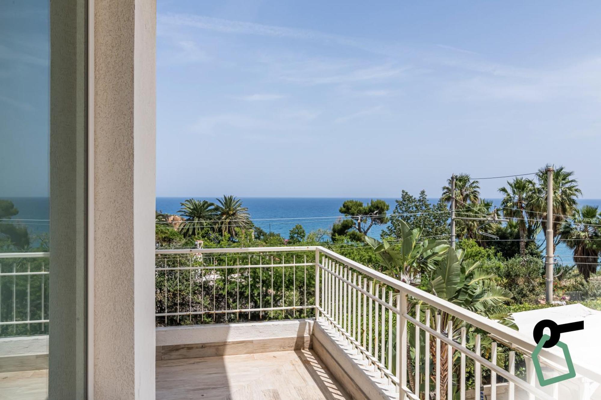 Hotiday Hotel Cefalù Eksteriør billede