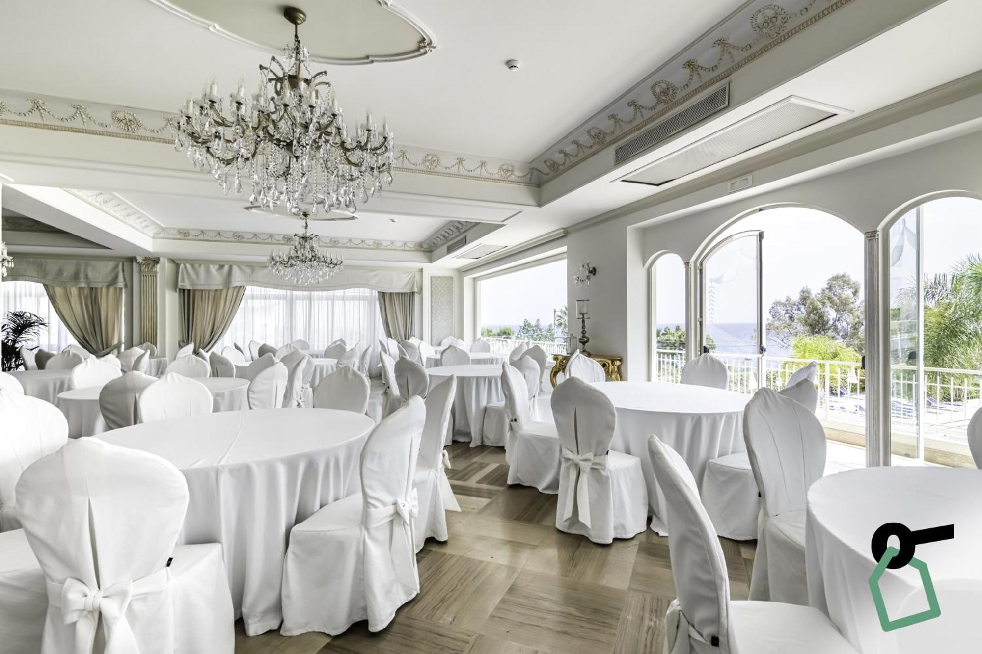 Hotiday Hotel Cefalù Eksteriør billede